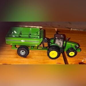John Deere Tractor toy